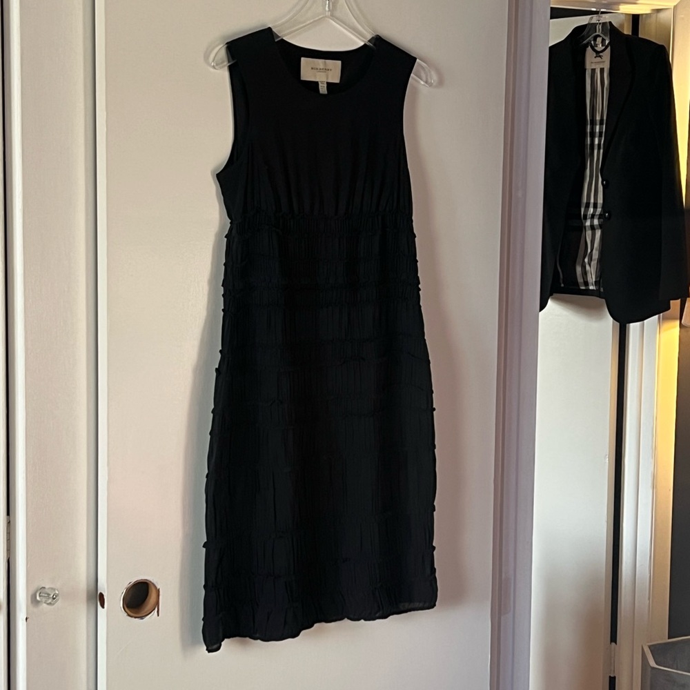 BURBERRY Black Sleeveless Silk Rouched Sheath Midi Dress. NWOT. US 8.